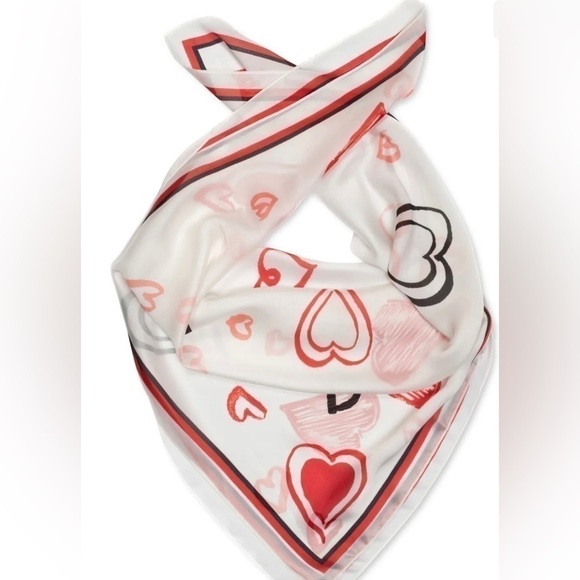 𝅺GIANI Bernini Heart Scarf. So pretty. NWT - Picture 1 of 1
